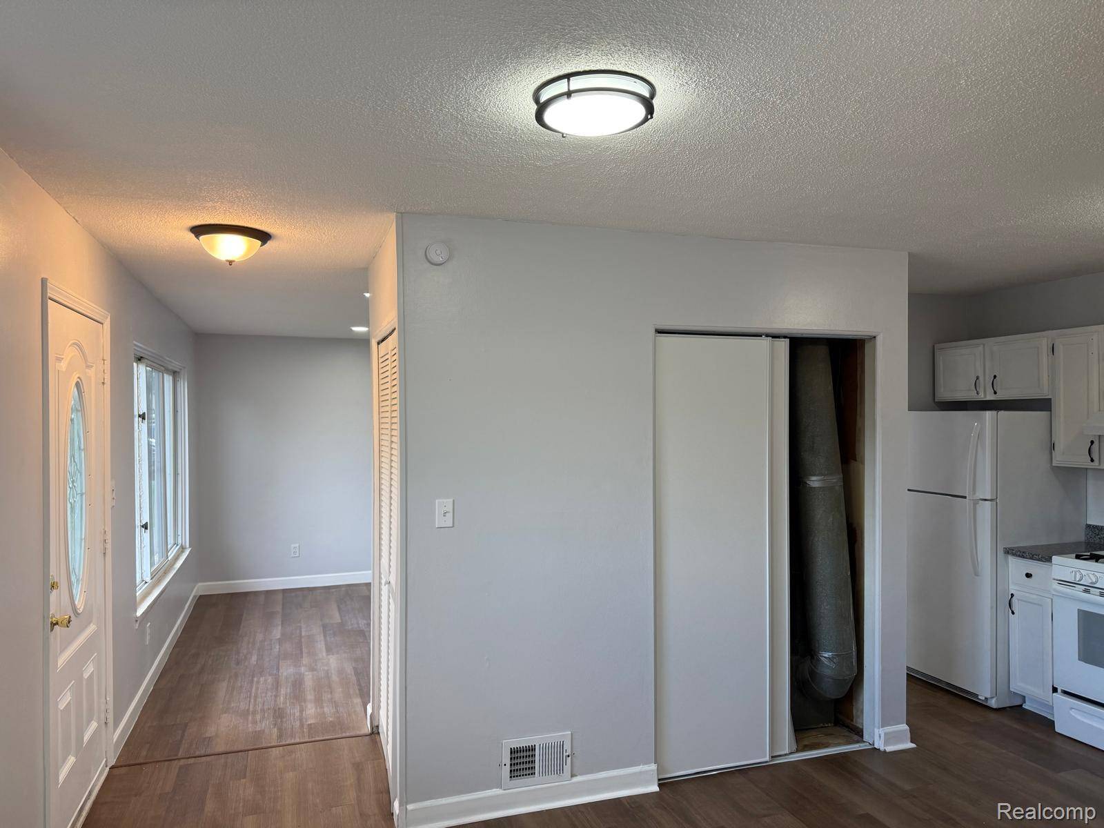 Westland, MI 48186,34054 Fernwood ST