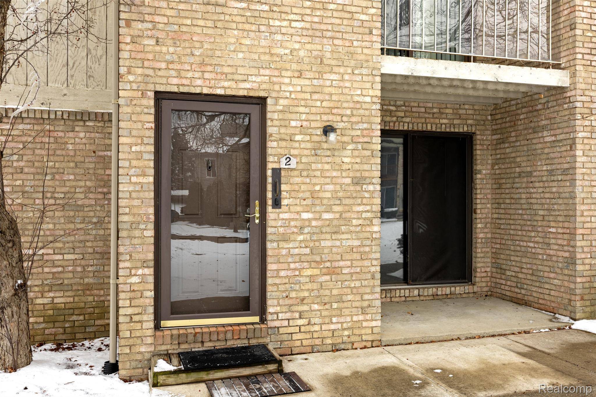 Farmington Hills, MI 48335,34790 W 8 Mile RD #2