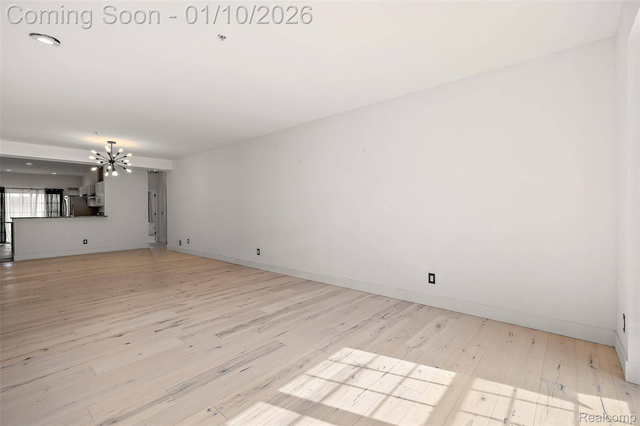 Troy, MI 48084,3227 Camden DR