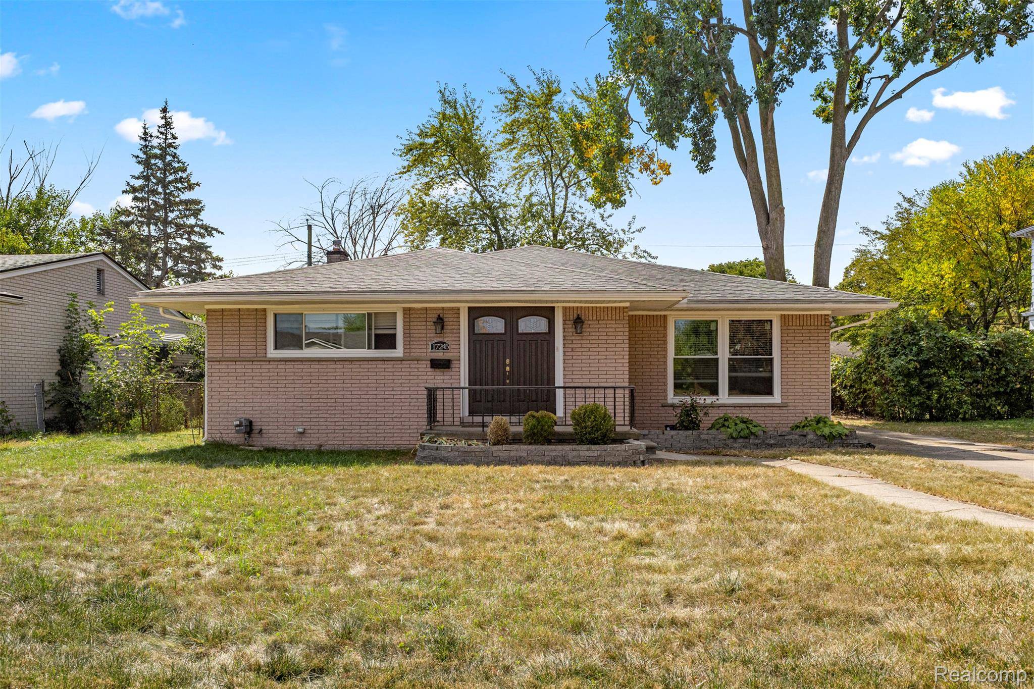 Southfield, MI 48075,17245 Lee ST