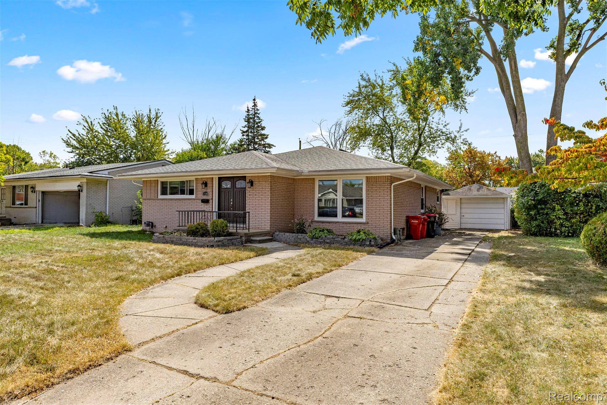 Southfield, MI 48075,17245 Lee ST