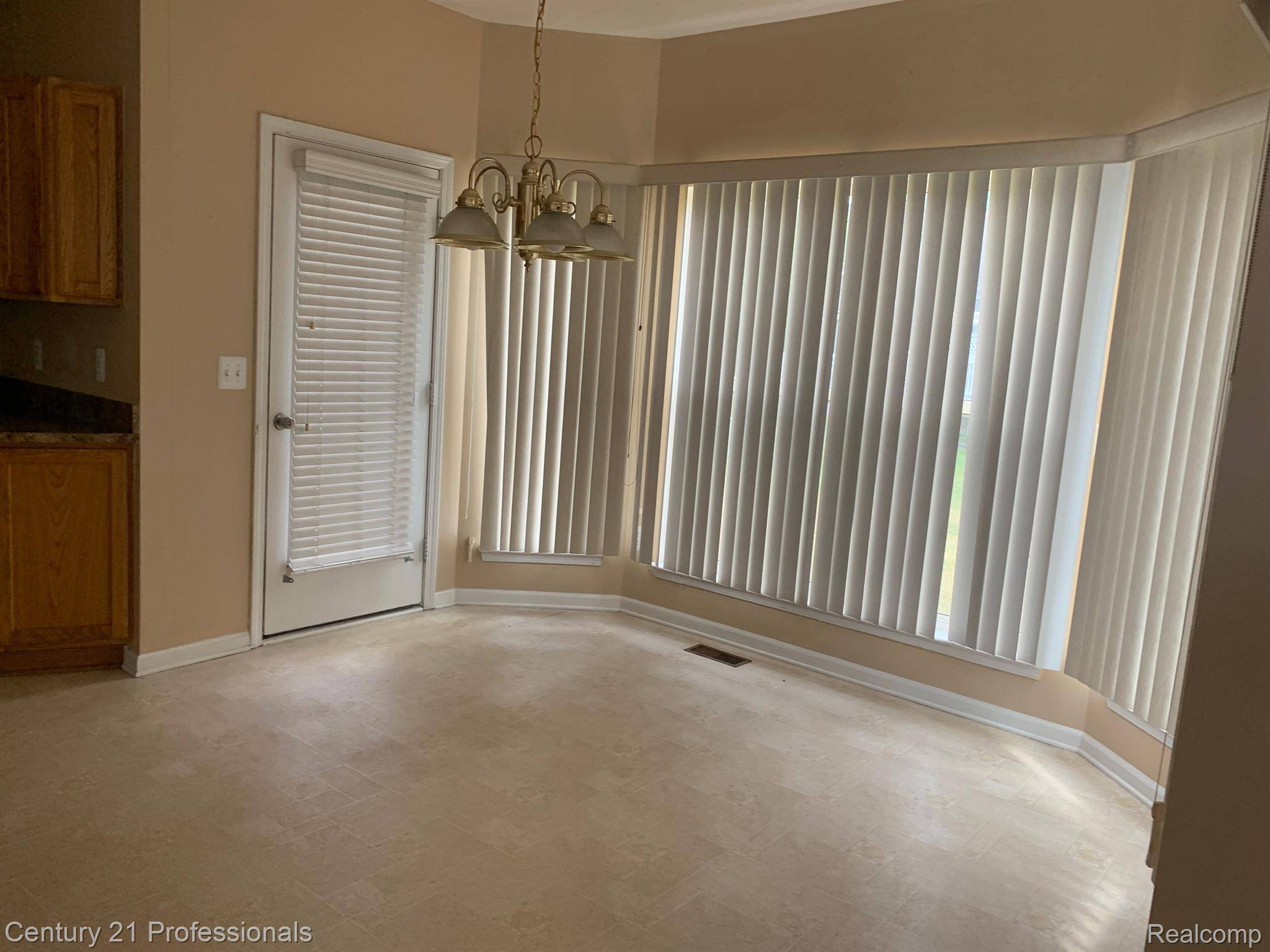 Sterling Heights, MI 48312,15140 RIVERCREST DR