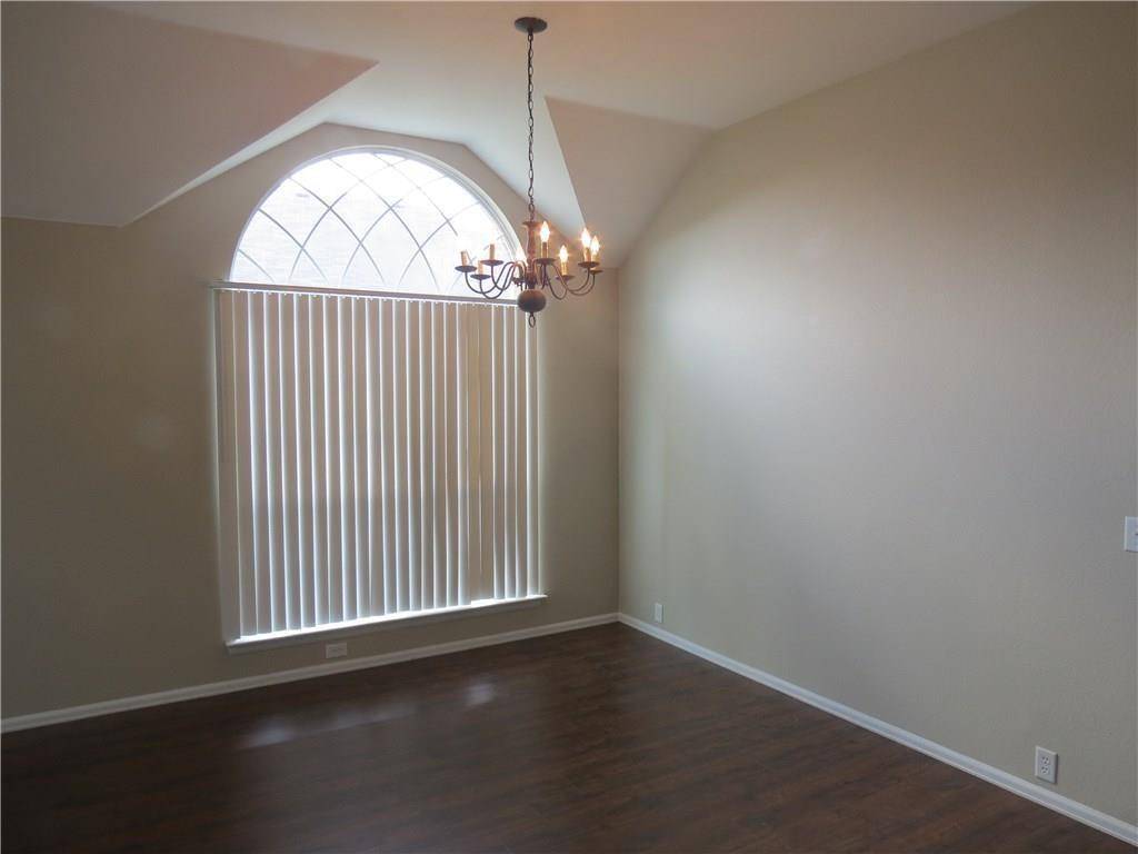 Arlington, TX 76002,633 Blue Sky Drive