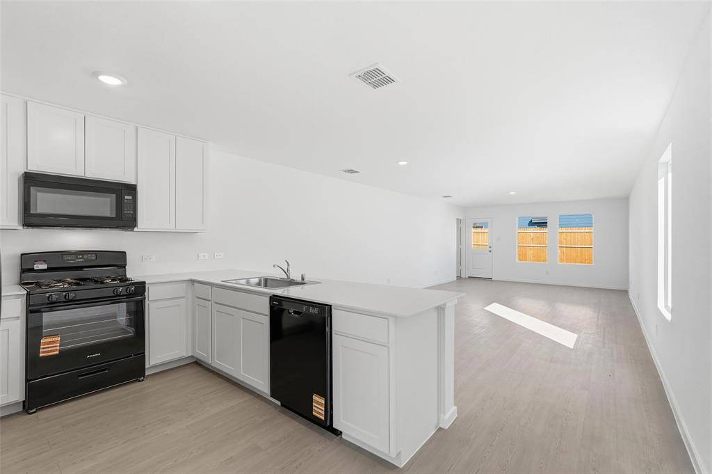 Sherman, TX 75090,3914 Selawik Street