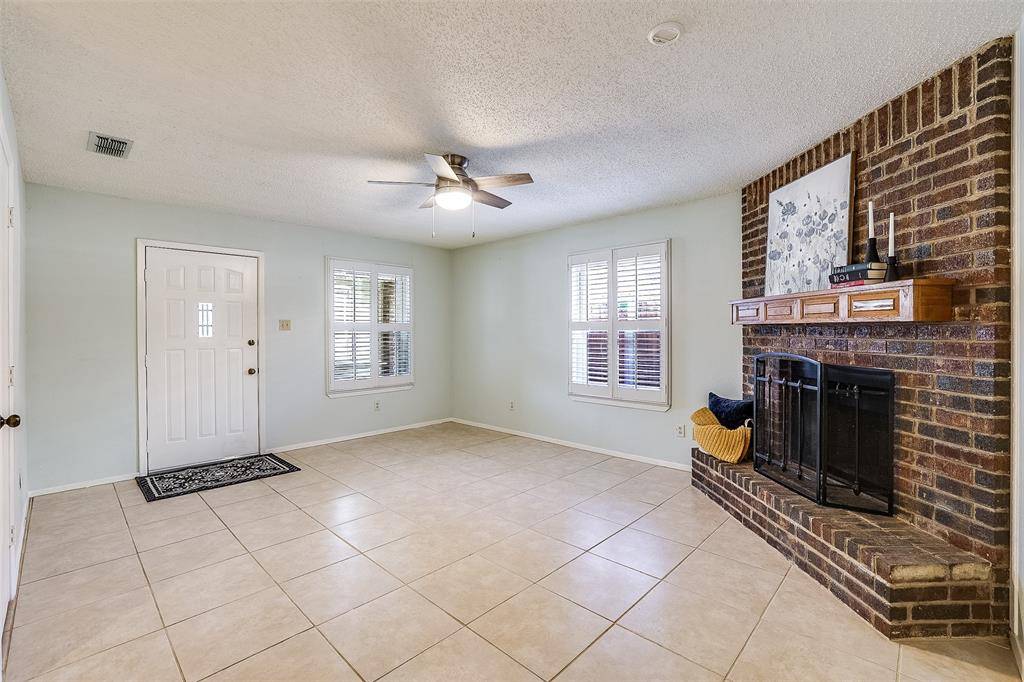 Fort Worth, TX 76112,6517 OAK FOREST Court