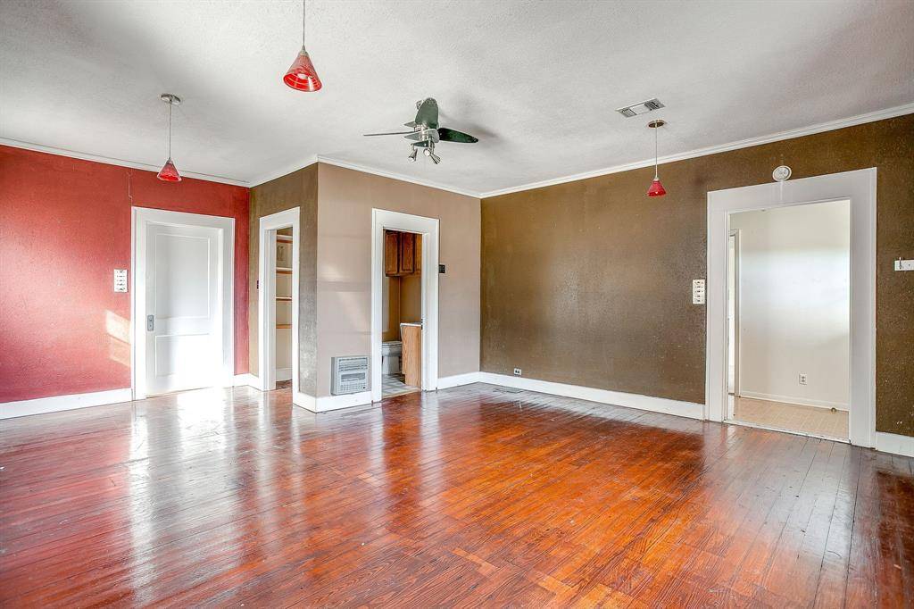 Weatherford, TX 76086,411 S Bowie Drive