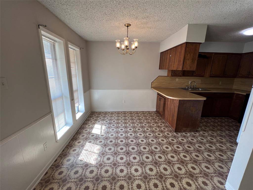 Sherman, TX 75092,2301 N Woods Street