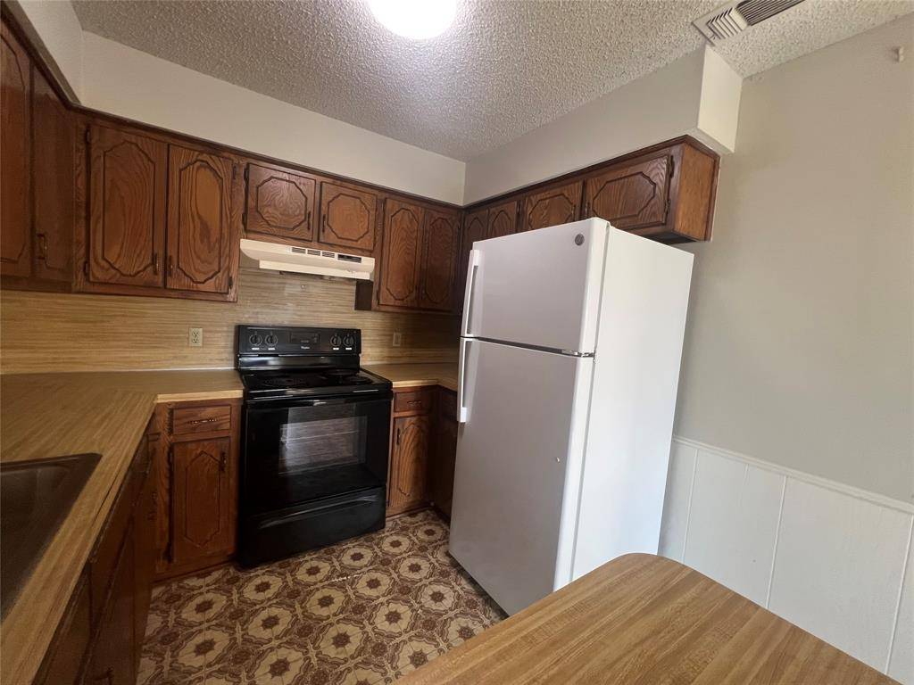 Sherman, TX 75092,2301 N Woods Street