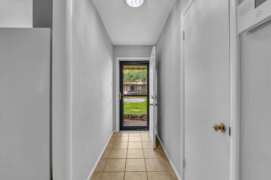 Fort Worth, TX 76112,6324 Woodbine Drive