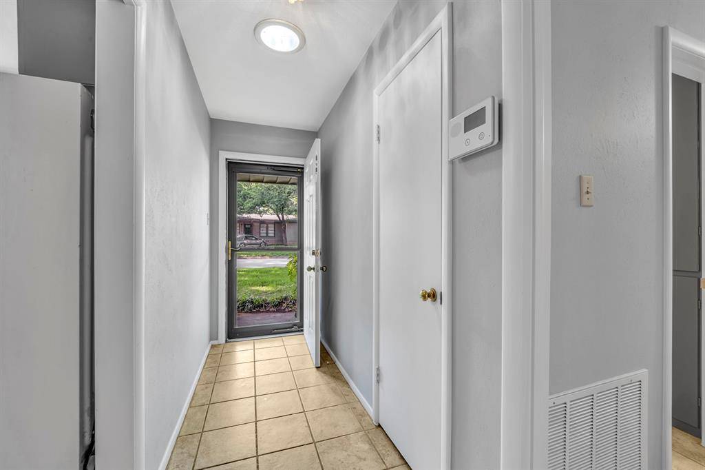 Fort Worth, TX 76112,6324 Woodbine Drive