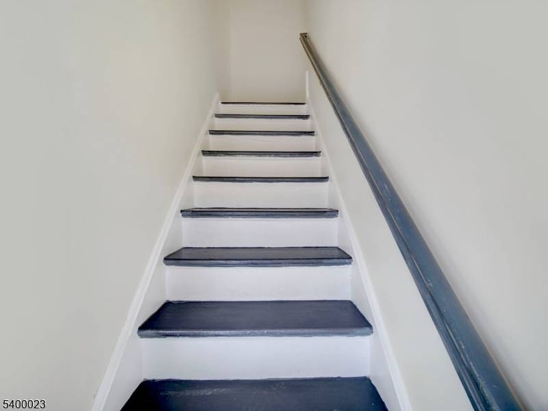 Maplewood Twp., NJ 07040,40B Meadowbrook Pl #B