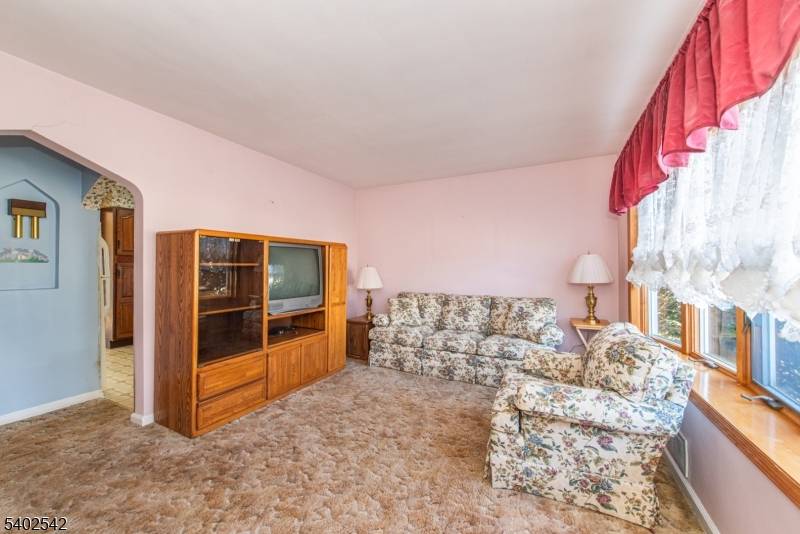 Garfield City, NJ 07026,48 Center Ct