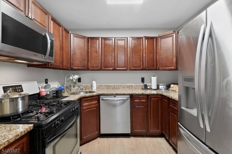 Maplewood Twp., NJ 07040,192 Burnett Ave #1