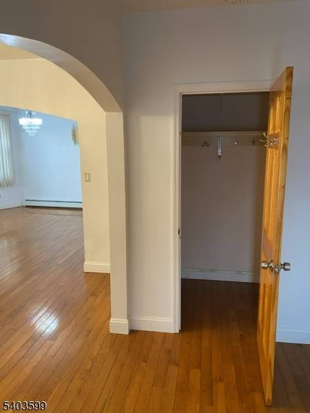 Paterson City, NJ 07503,281 Buffalo Ave #3