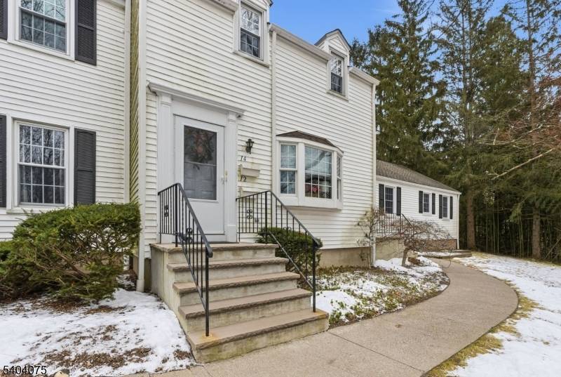 Allamuchy Twp., NJ 07840,14 Golden Crowned Kinglet