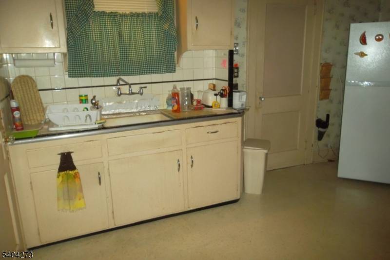 Garfield City, NJ 07026,63 Sampson St