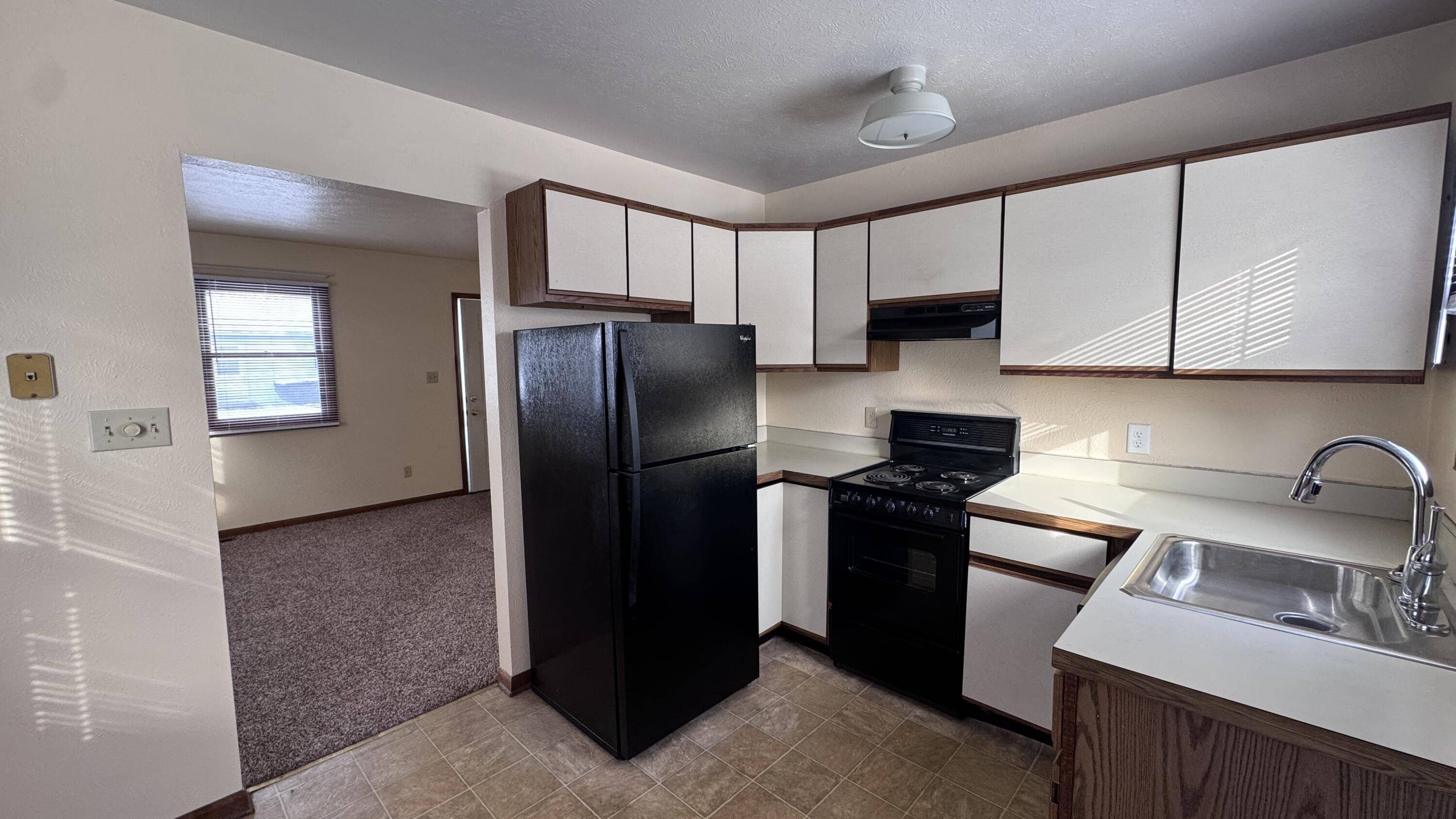 Brooklyn, MI 49230,160 Irwin ST #18