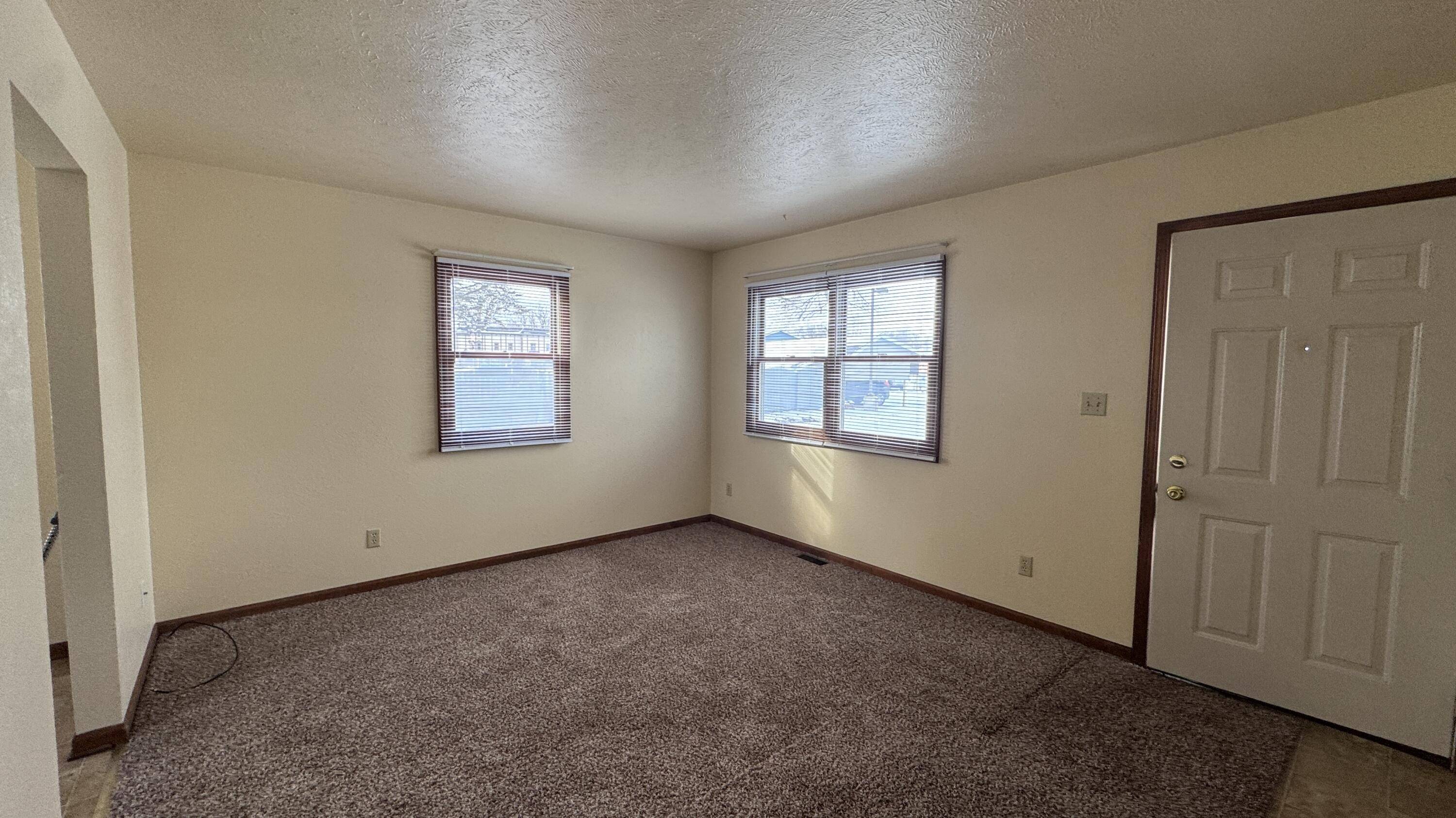 Brooklyn, MI 49230,160 Irwin ST #18