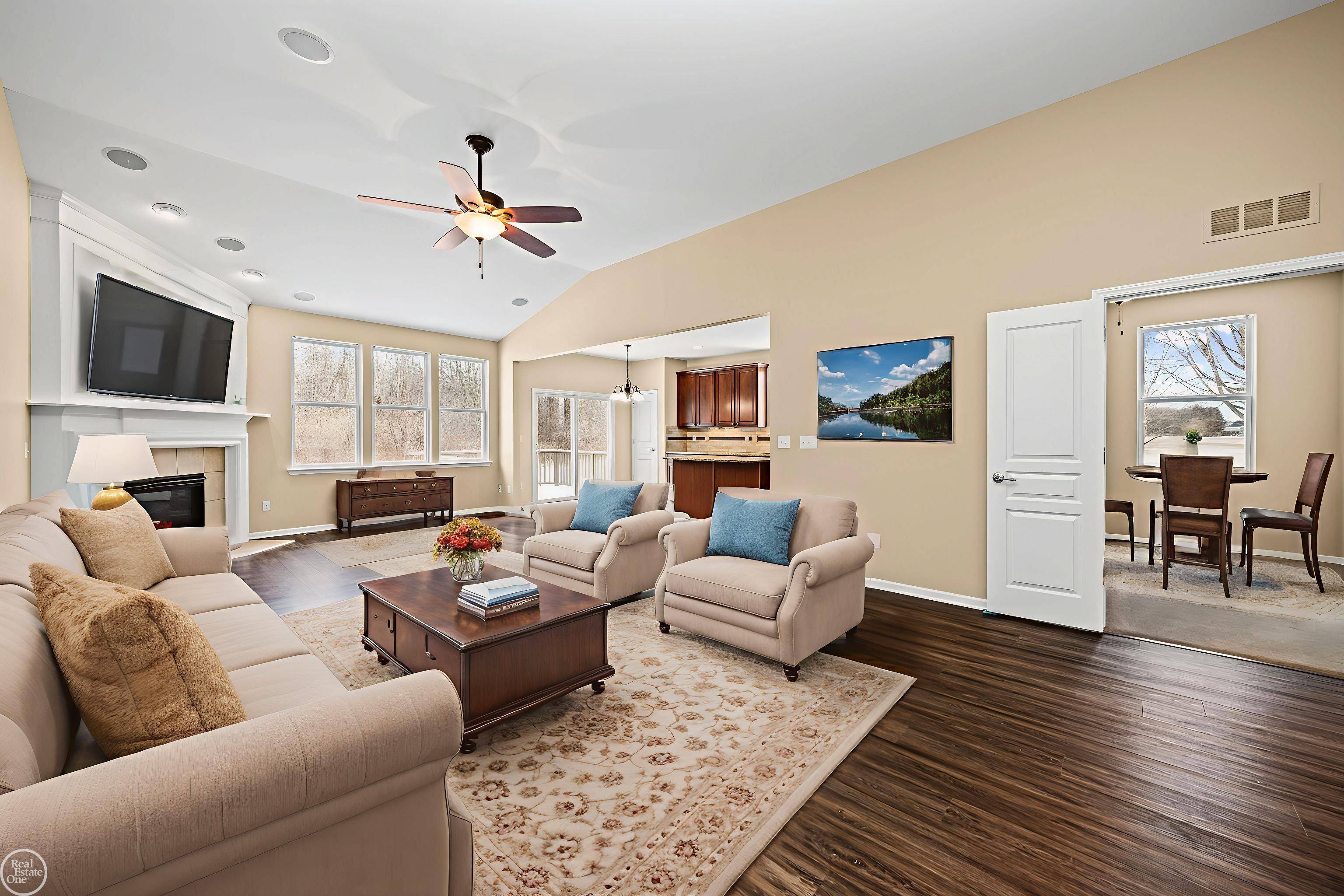 Macomb, MI 48042,49723 Whisperwood CT