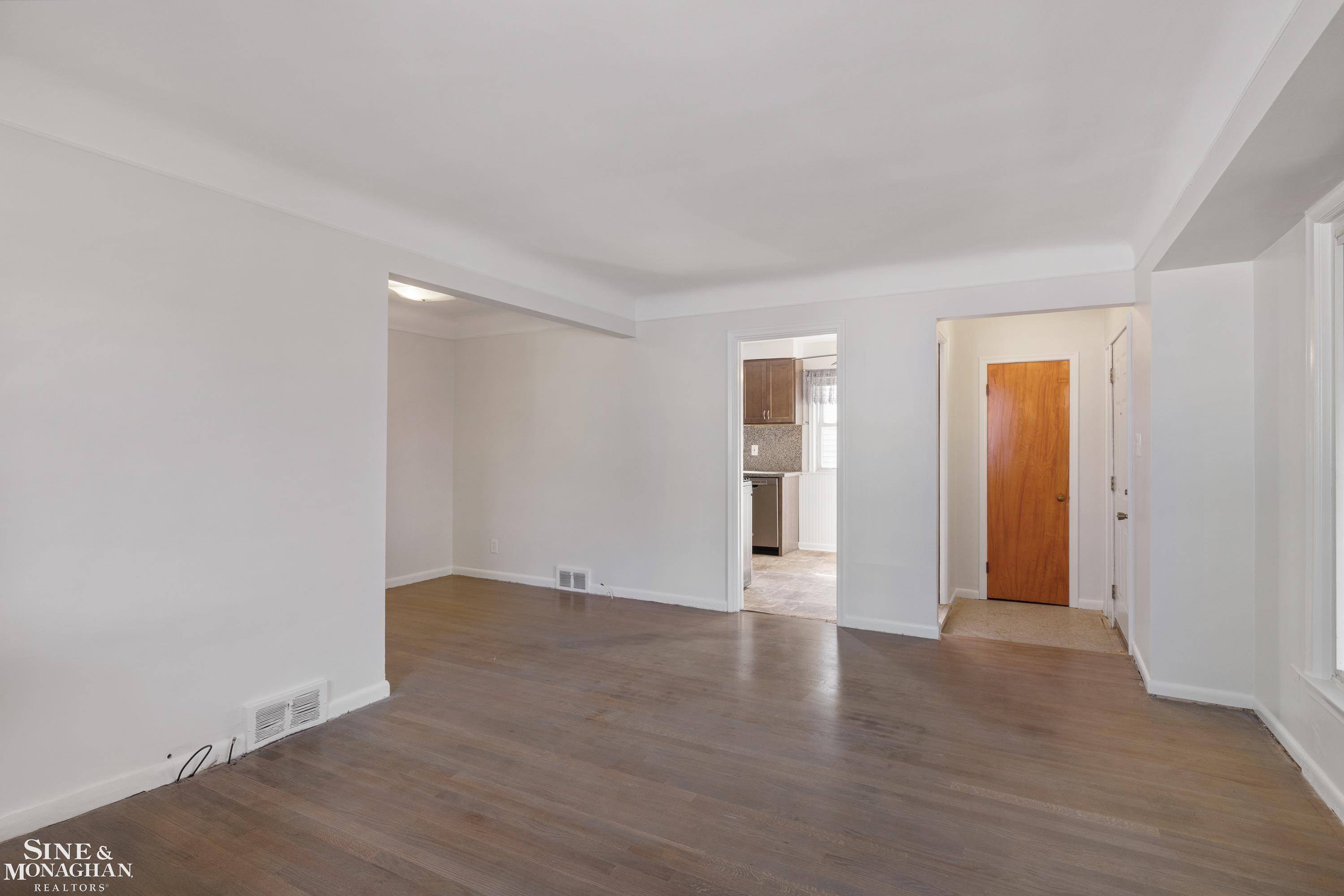 Eastpointe, MI 48021,24676 Lambrecht ST