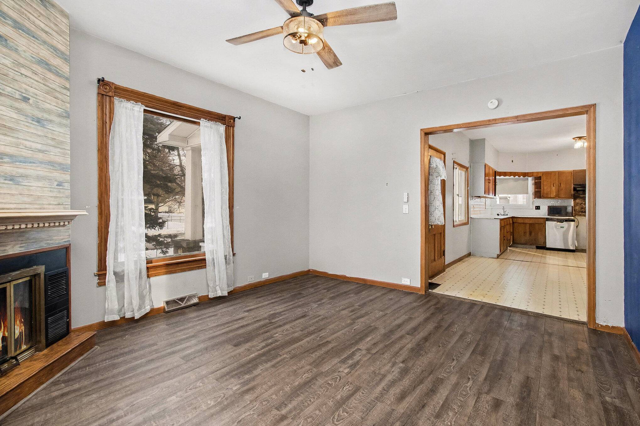 Lawton, MI 49065,604 E 2nd ST