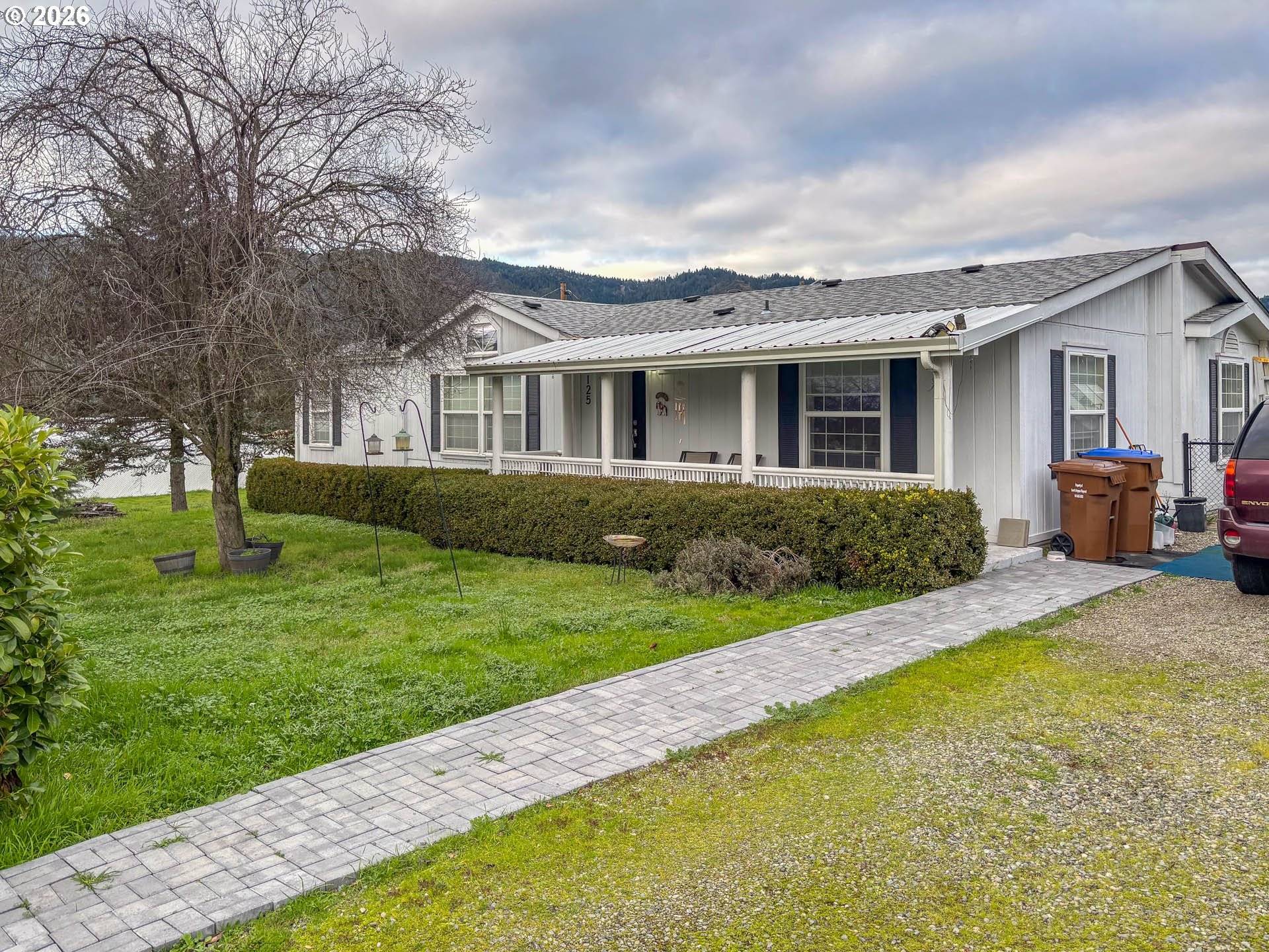 Myrtle Creek, OR 97457,125 ROSE AVE