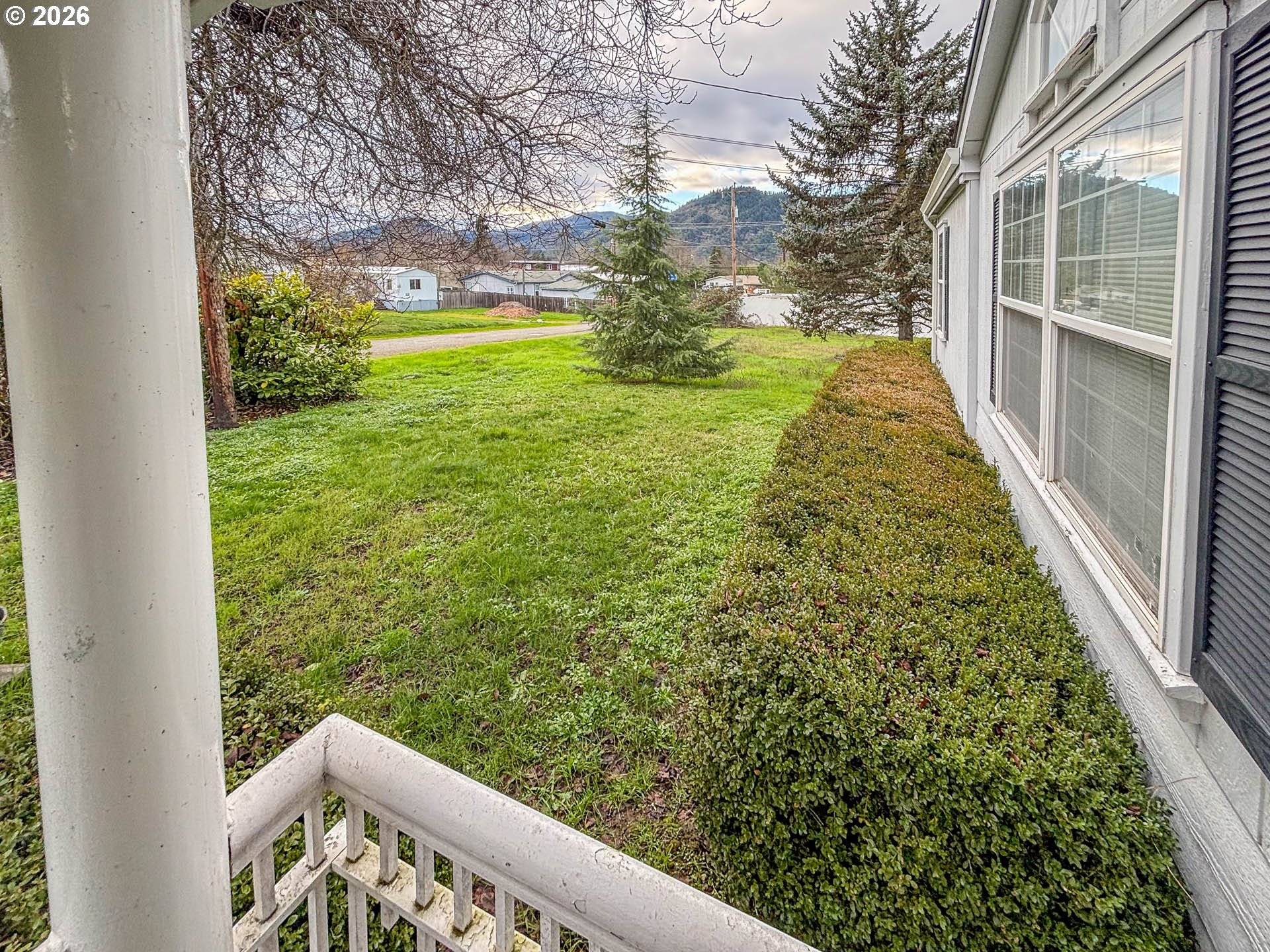 Myrtle Creek, OR 97457,125 ROSE AVE