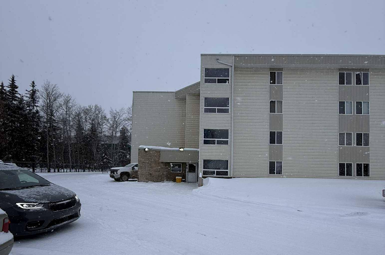 Fort Mcmurray, AB T9H 1R5,111 Charles AVE #318