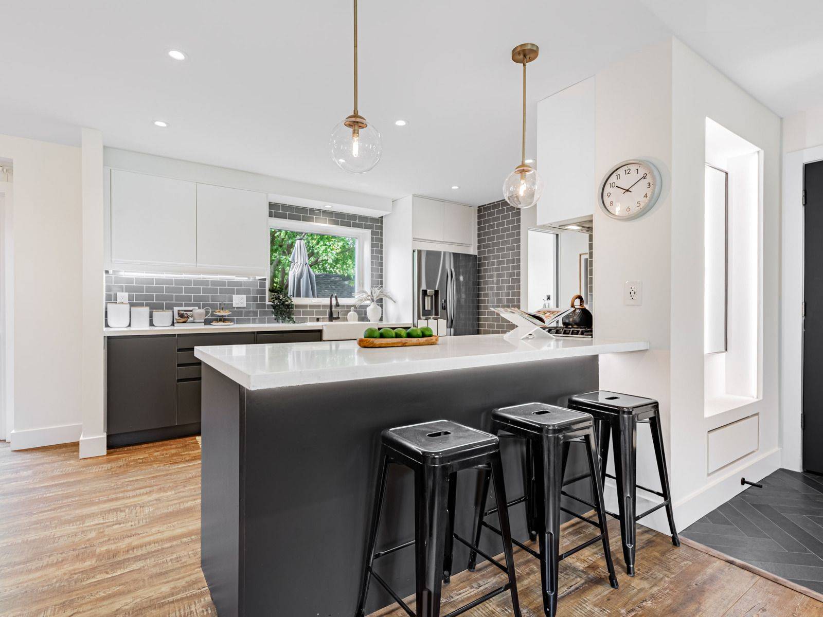 Toronto C15, ON M2J 2B8,43 Kingland CRES