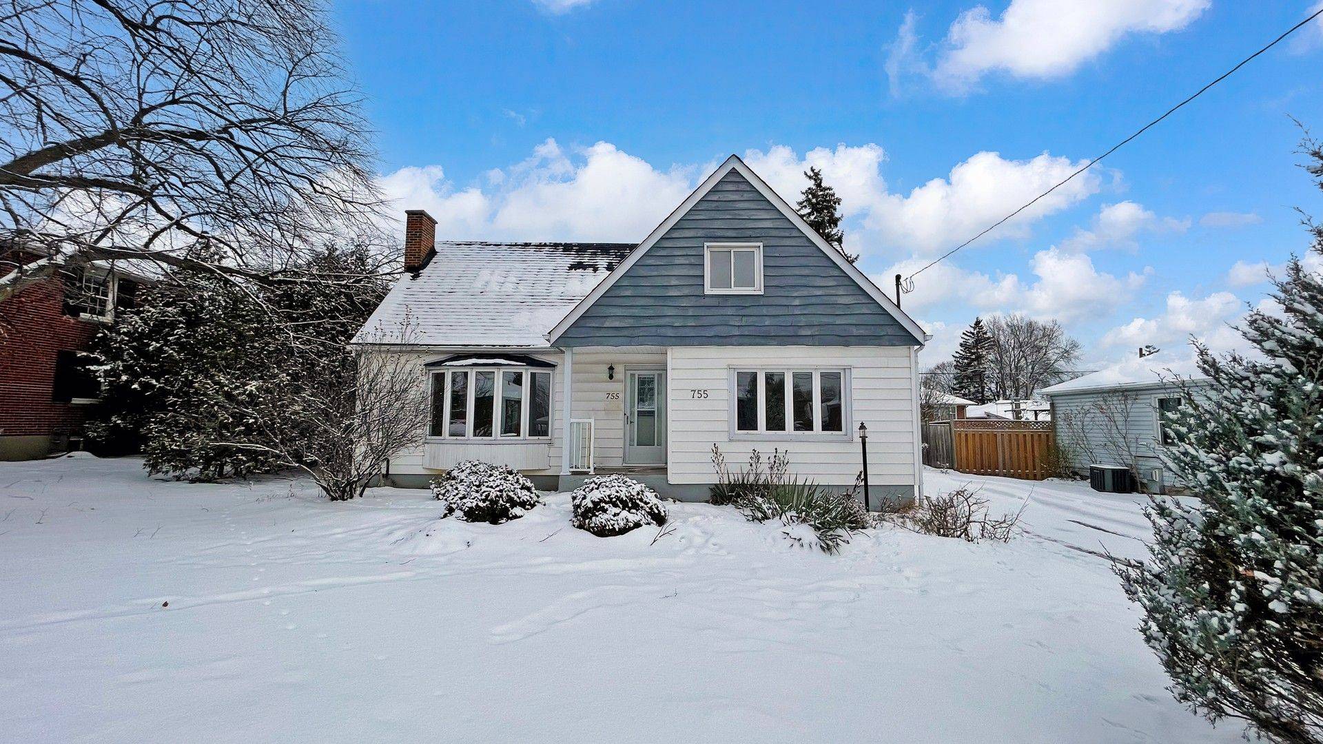 Oshawa, ON L1G 4J4,755 Somerville ST