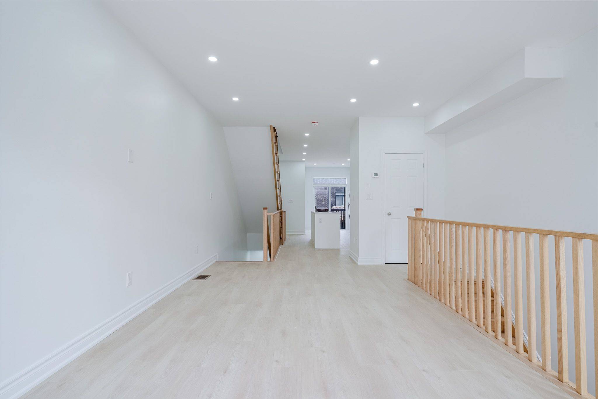 Oshawa, ON L1H 0A7,770 Eddystone PATH