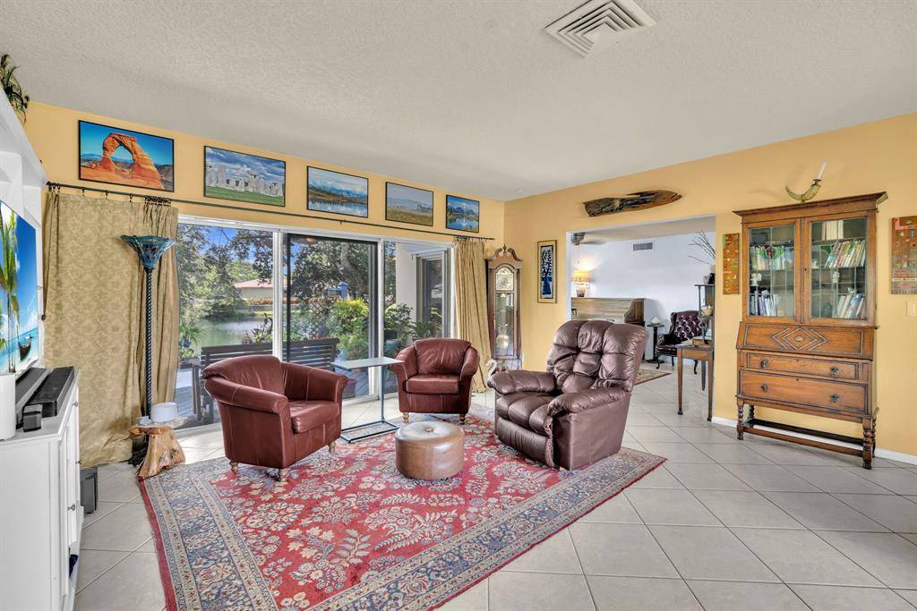 Davie, FL 33314,7460 SW 42nd Ct