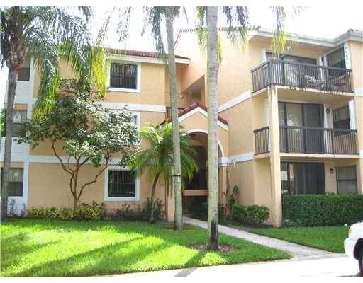 Coral Springs, FL 33067,5661 Riverside Dr #202