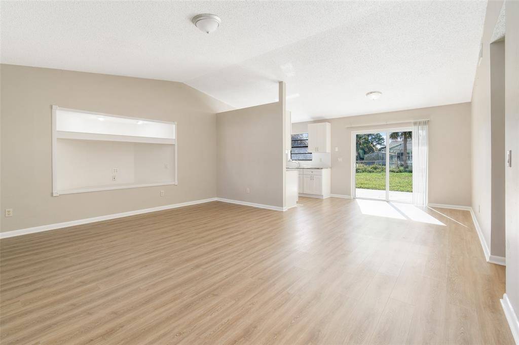 Port St Lucie, FL 34983,516 SW Buswell Avenue