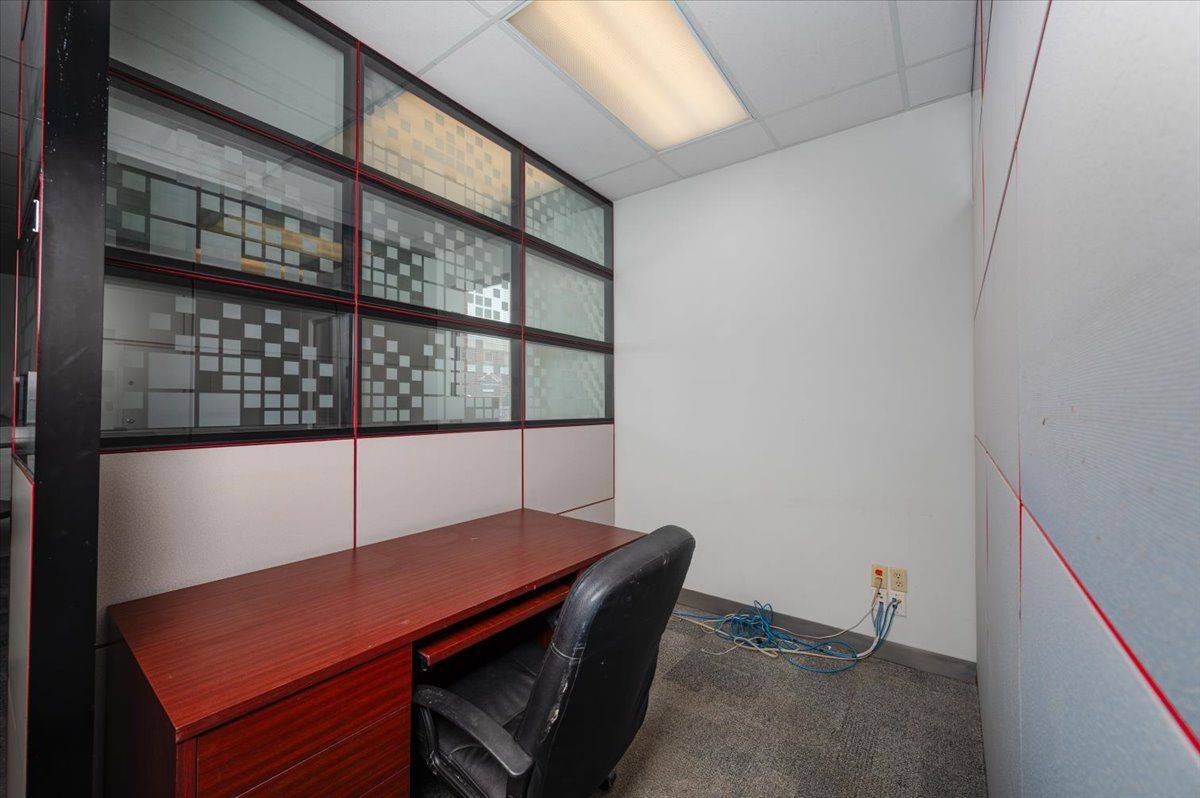 Brock, ON L0E 1E0,10 Cameron ST W