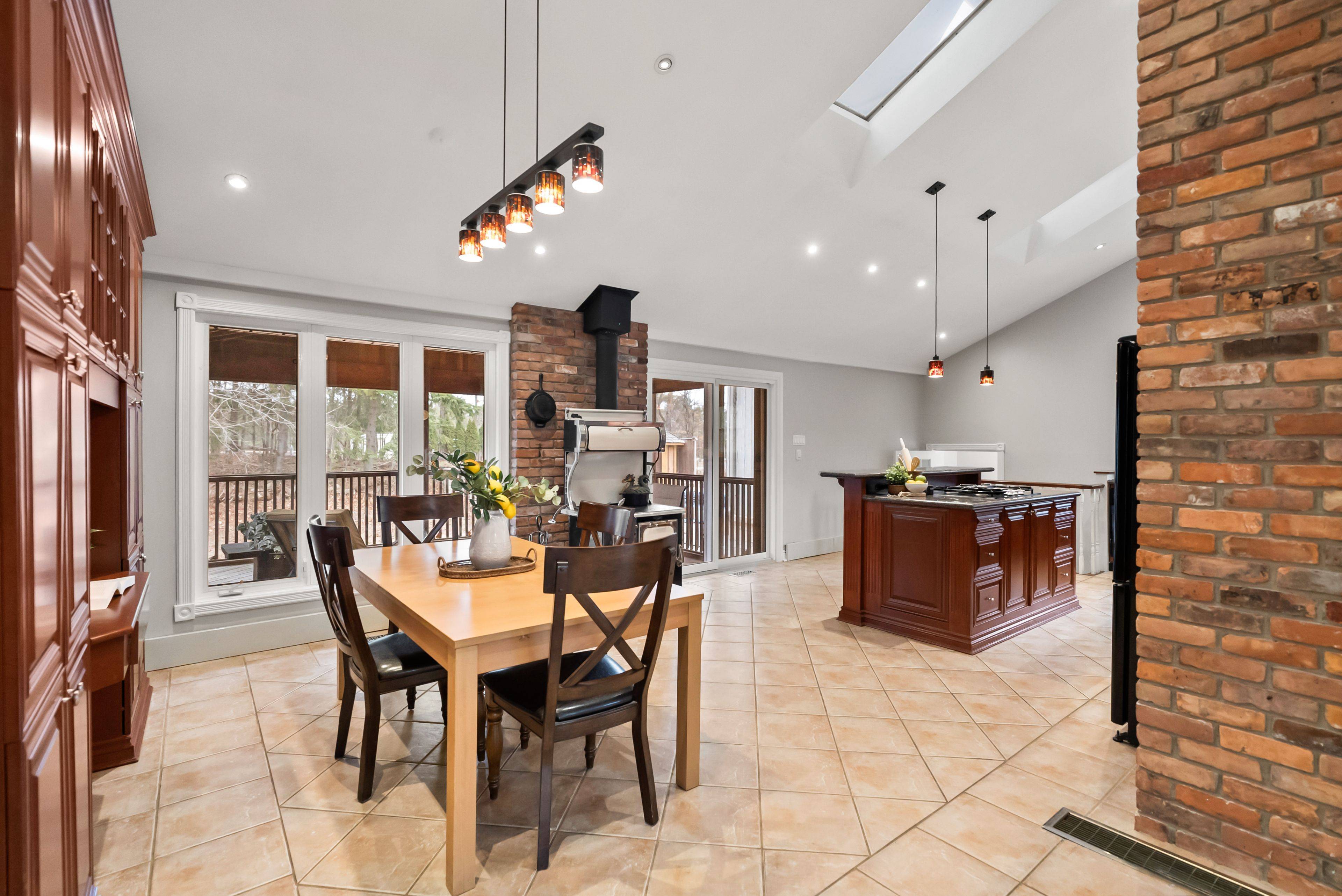 Whitchurch-stouffville, ON L4A 2T2,16262 Mccowan RD