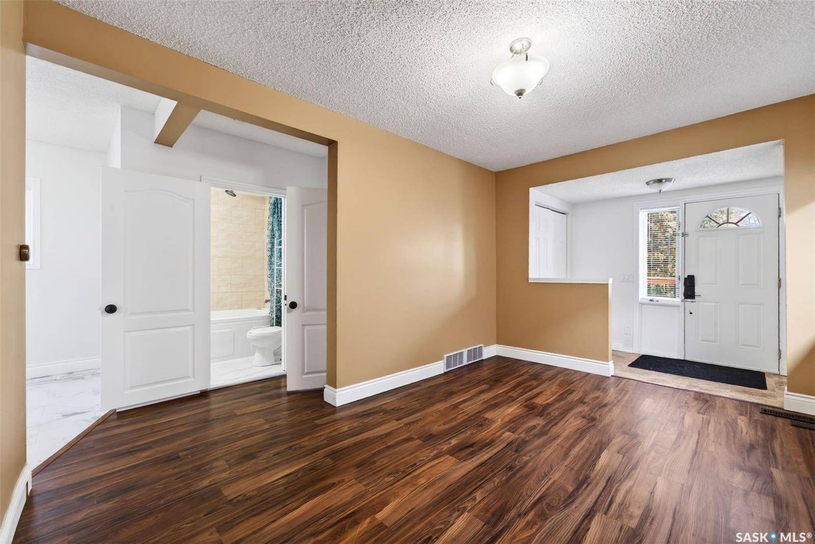 Regina, SK S4T 3V7,1216 McTavish STREET