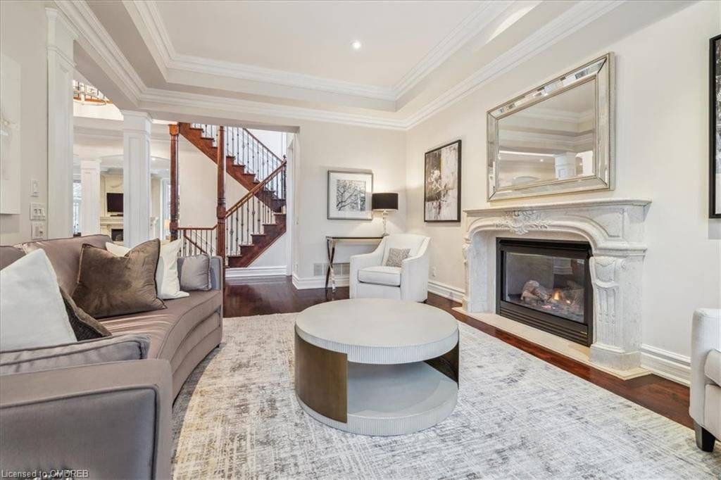 Oakville, ON L6H 6X4,1143 RIVERBANK WAY