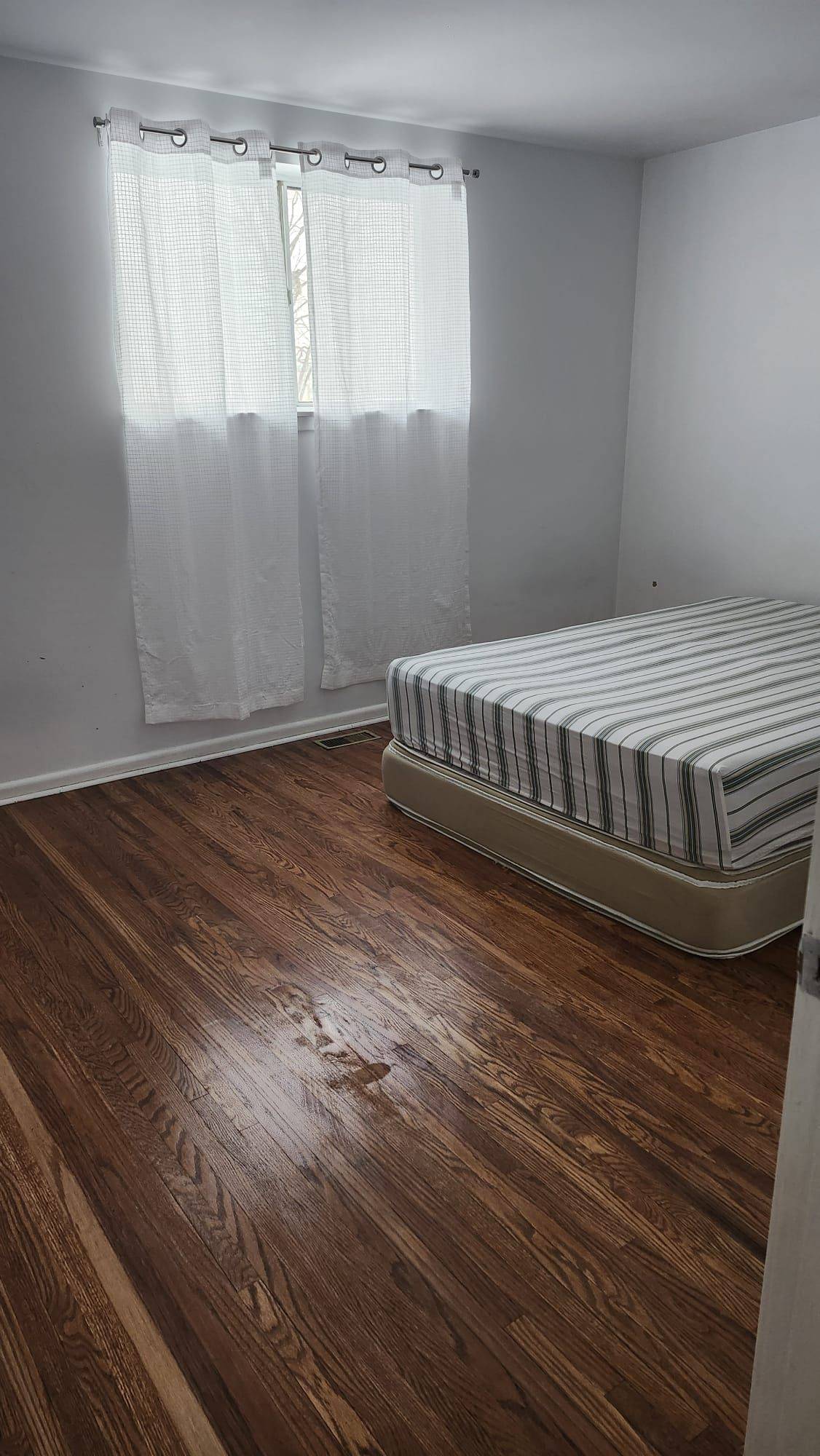 Brampton, ON L6T 1H1,23 Avondale BLVD #Upper