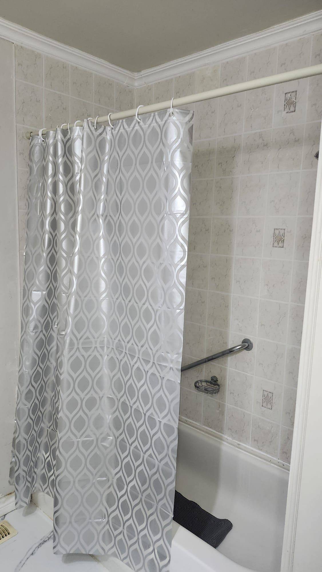 Brampton, ON L6T 1H1,23 Avondale BLVD #Upper