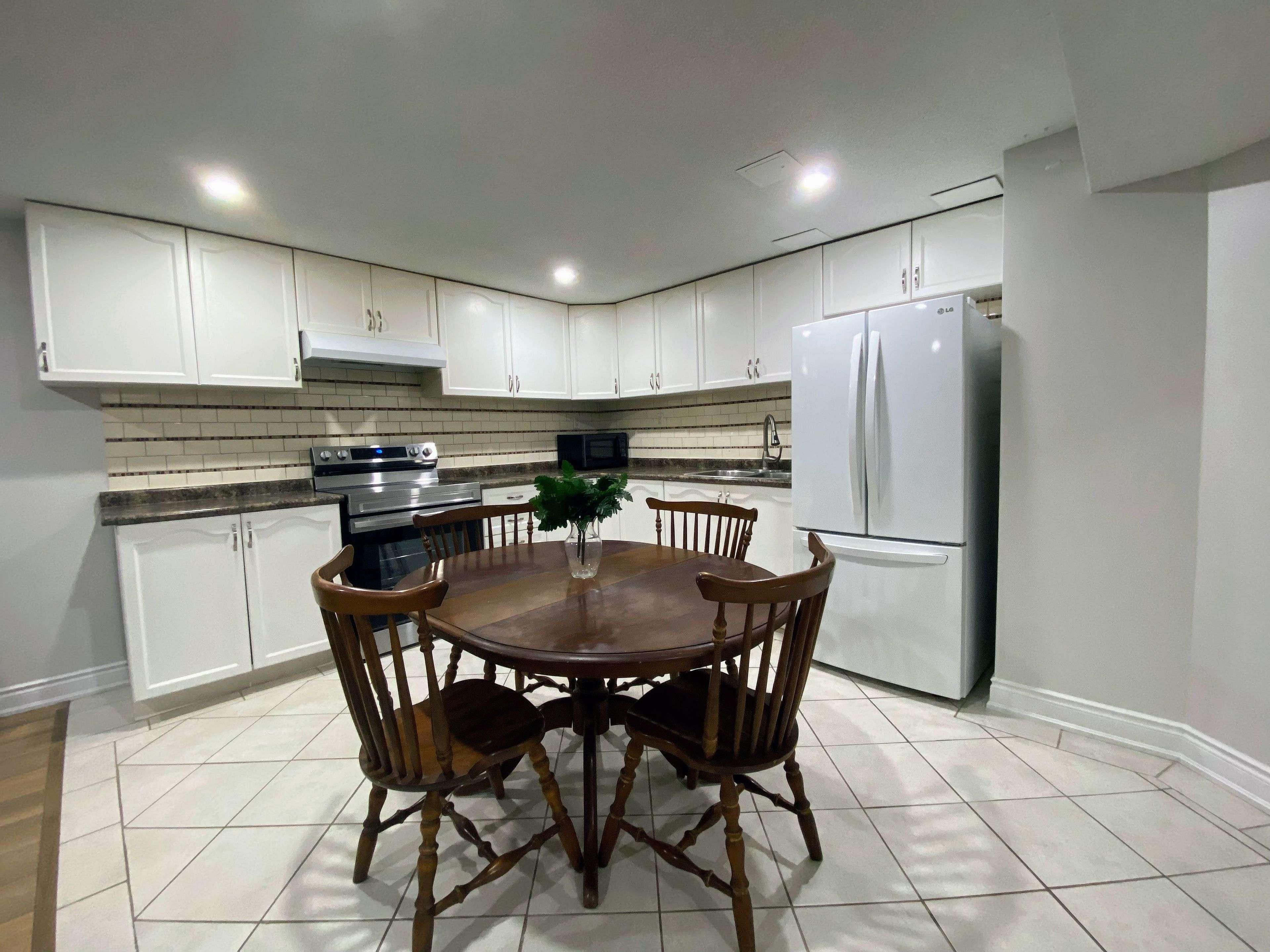 Mississauga, ON L5M 4Y8,5538 Turney DR #Bsmt