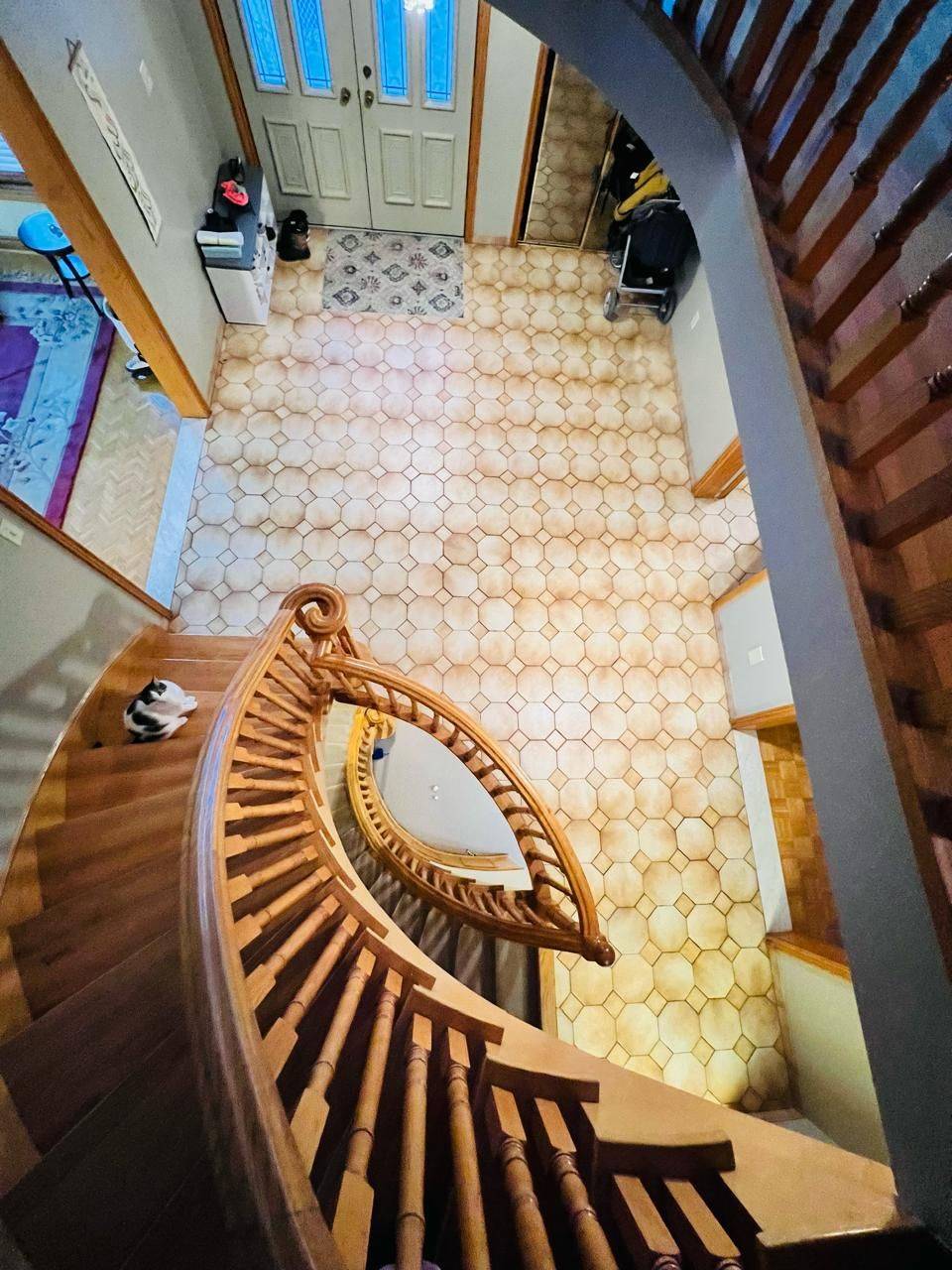 Mississauga, ON L4W 4H9,4261 Capilano CT