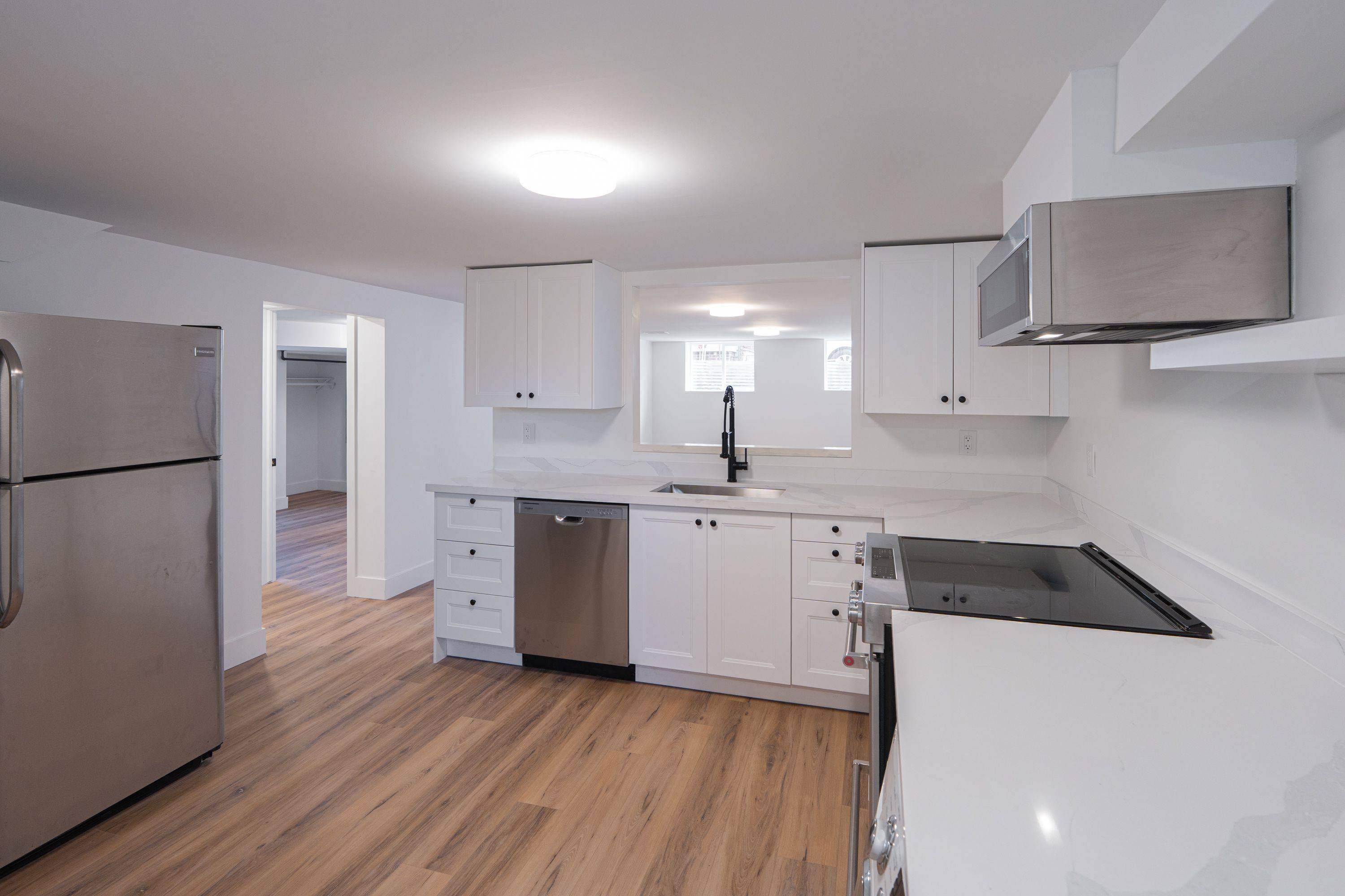 Burlington, ON L7P 1H6,2137 Mount Forest DR #Lower