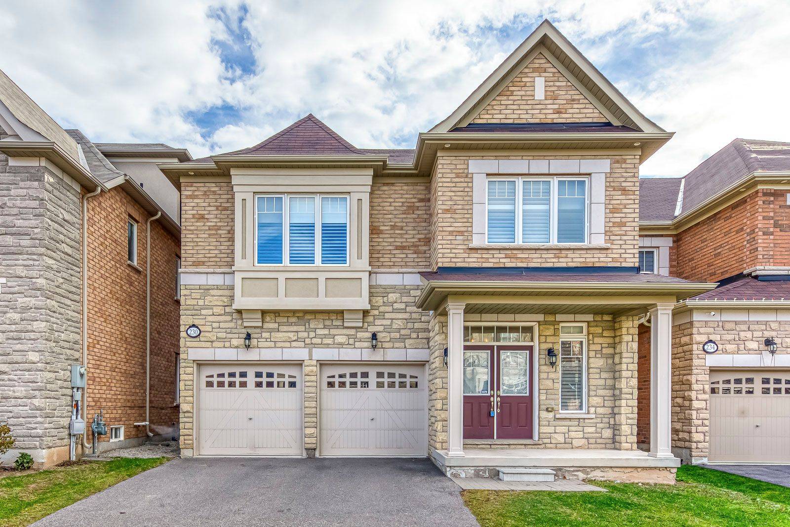 Oakville, ON L6M 0Z6,230 Jessie Caverhill PASS