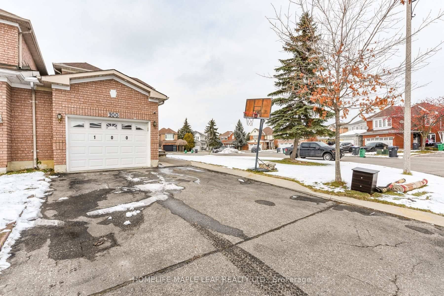 Brampton, ON L6R 1N9,100 Alaskan Summit CT W