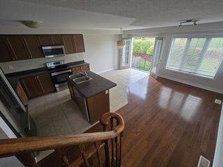 Oakville, ON L6M 0M1,2006 Trawden WAY #35