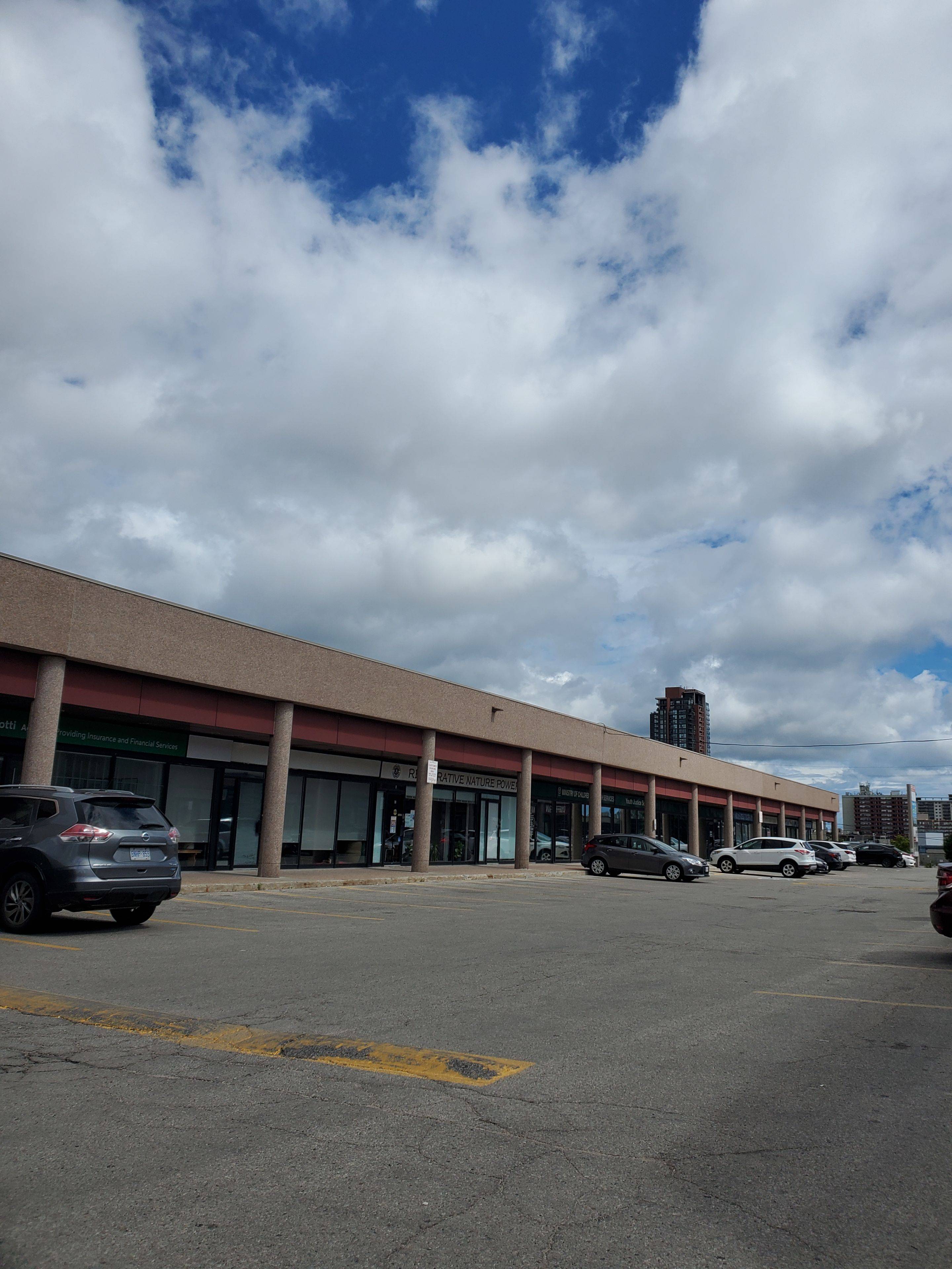 Toronto W04, ON M6A 2T3,3220 Dufferin ST #14