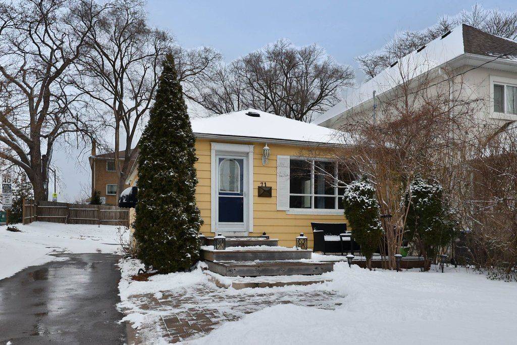 Mississauga, ON L5H 2H9,71 Mississauga RD N