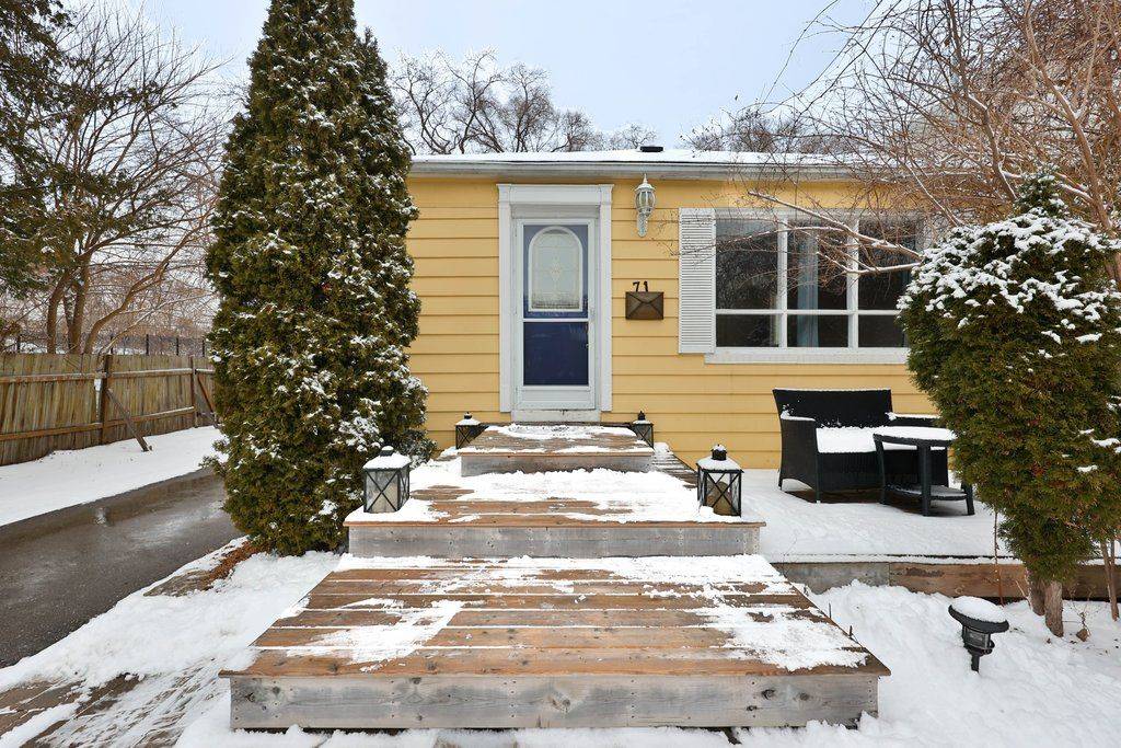 Mississauga, ON L5H 2H9,71 Mississauga RD N