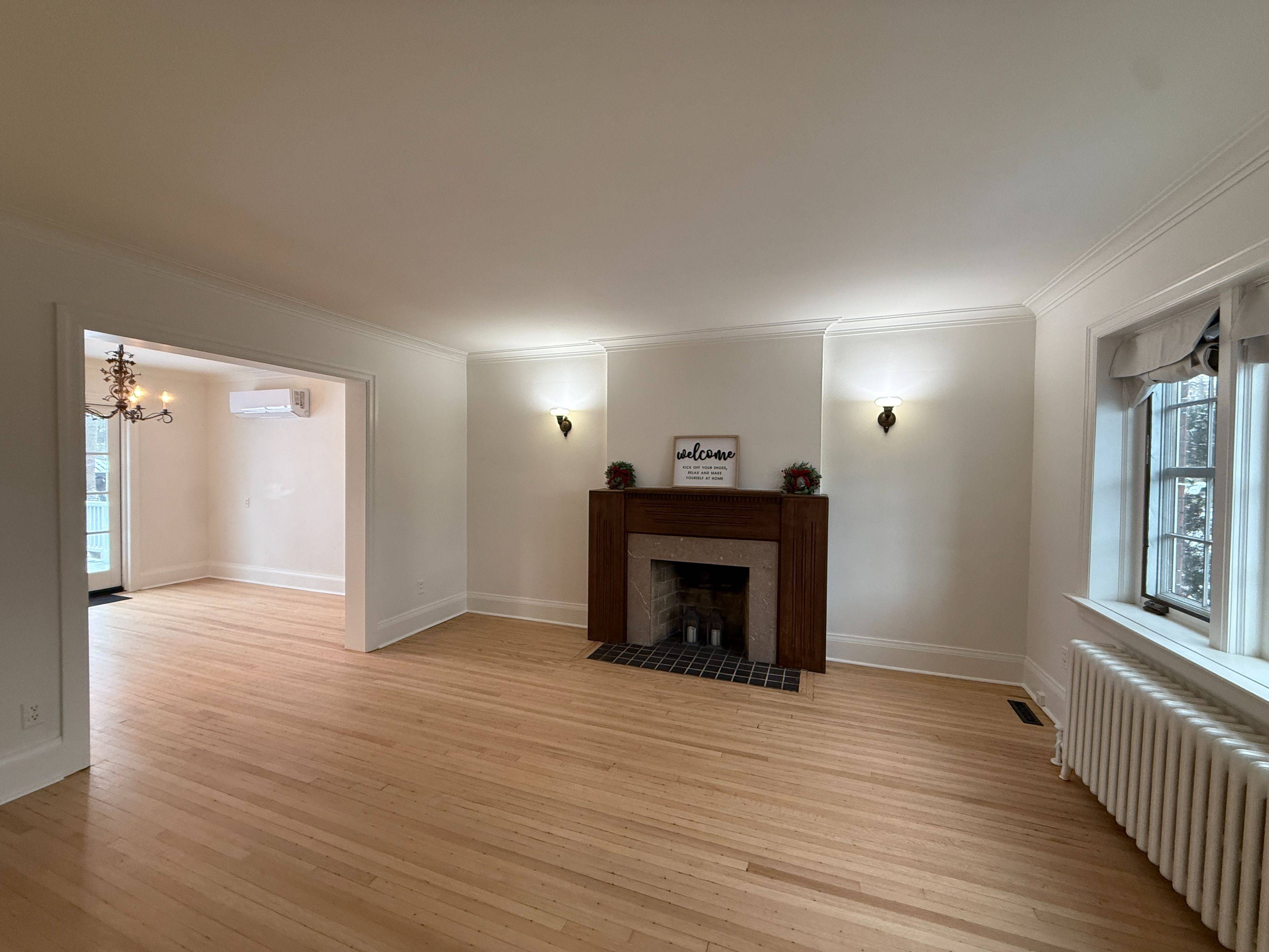 Toronto W06, ON M8V 3E8,26 Tenth ST